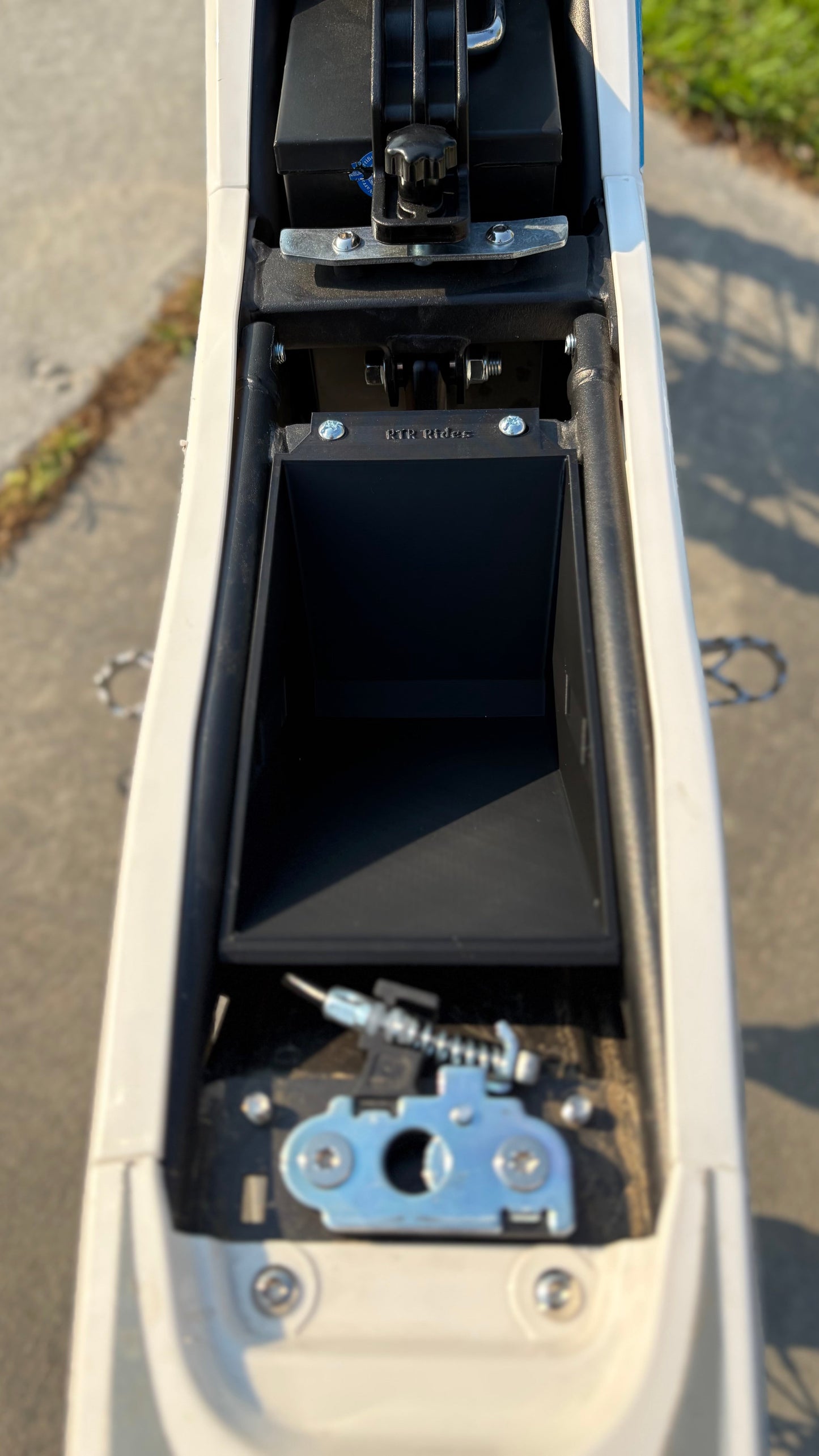 ETM RTR under seat storage
