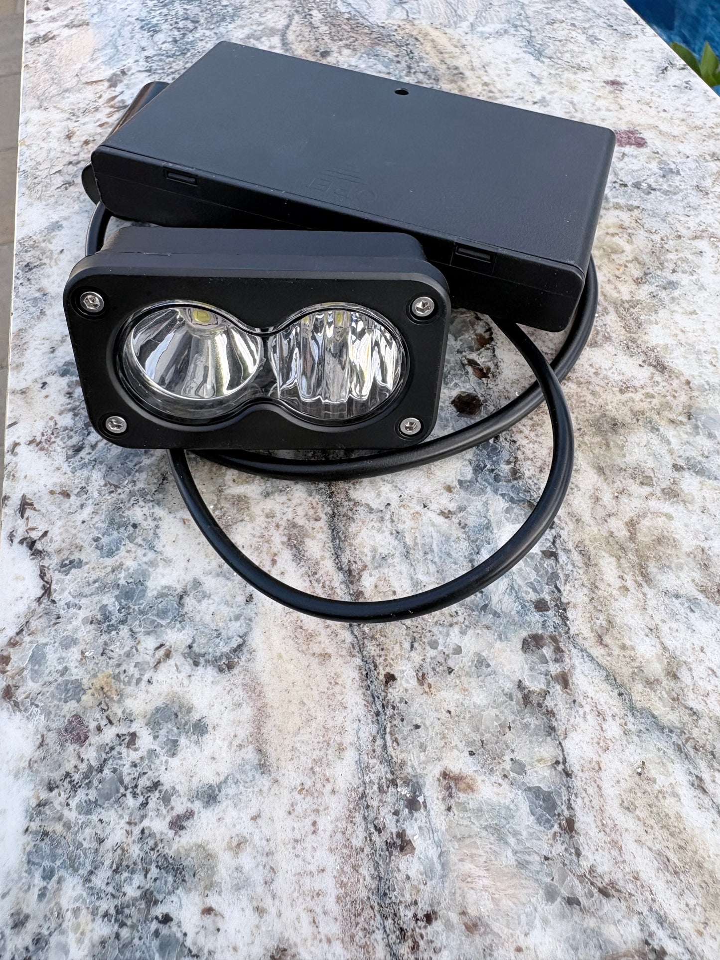 Battery Powered Baja Light